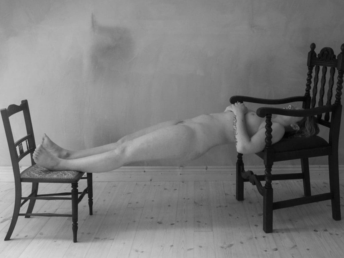 Roisin White, Lay Her Down Upon Her Back
